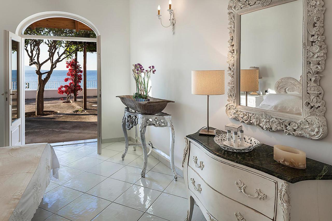 La Villa Resort & Spa Sant'Angelo  Bagian luar foto